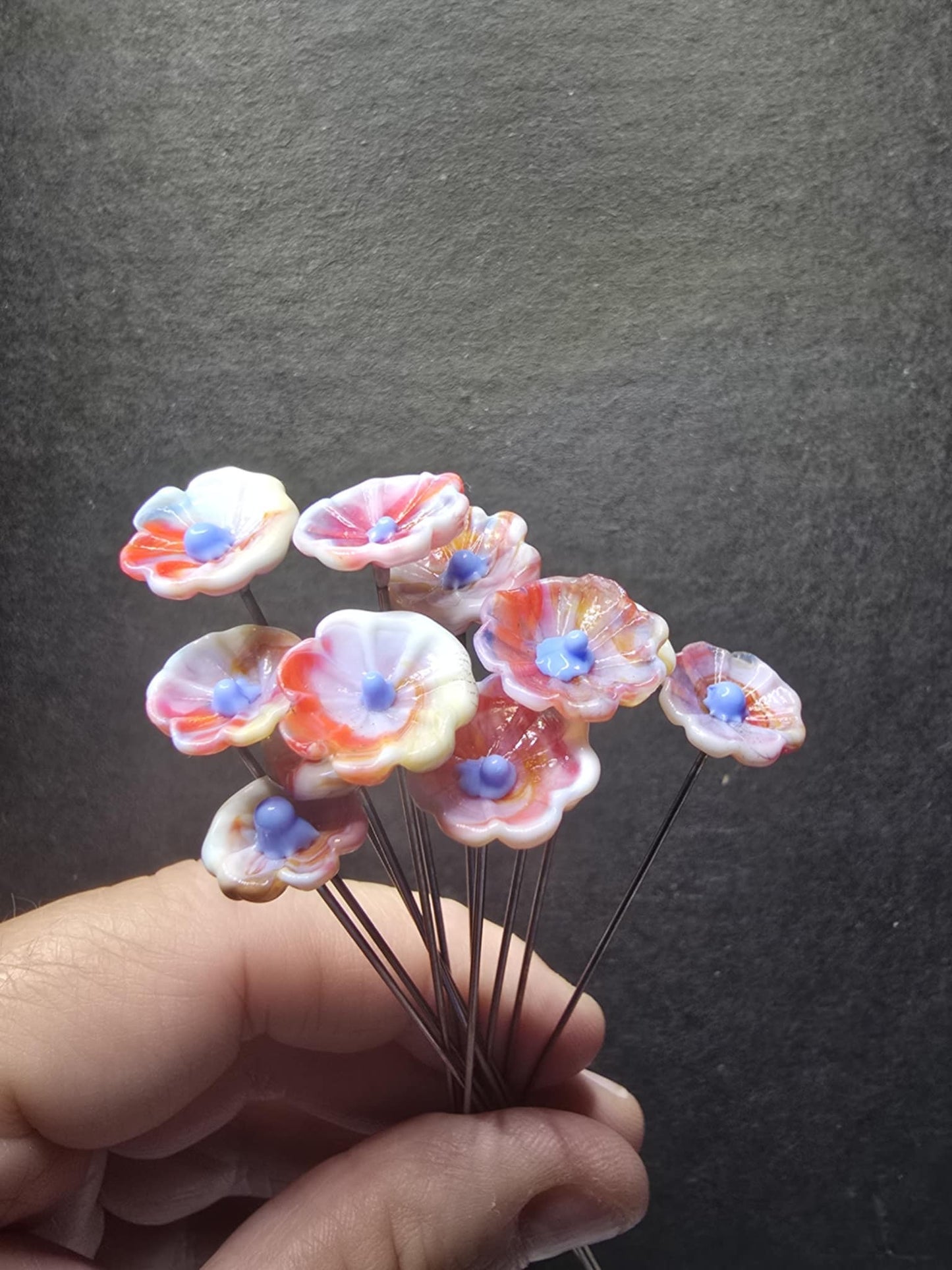 Tiny glass flowers #307