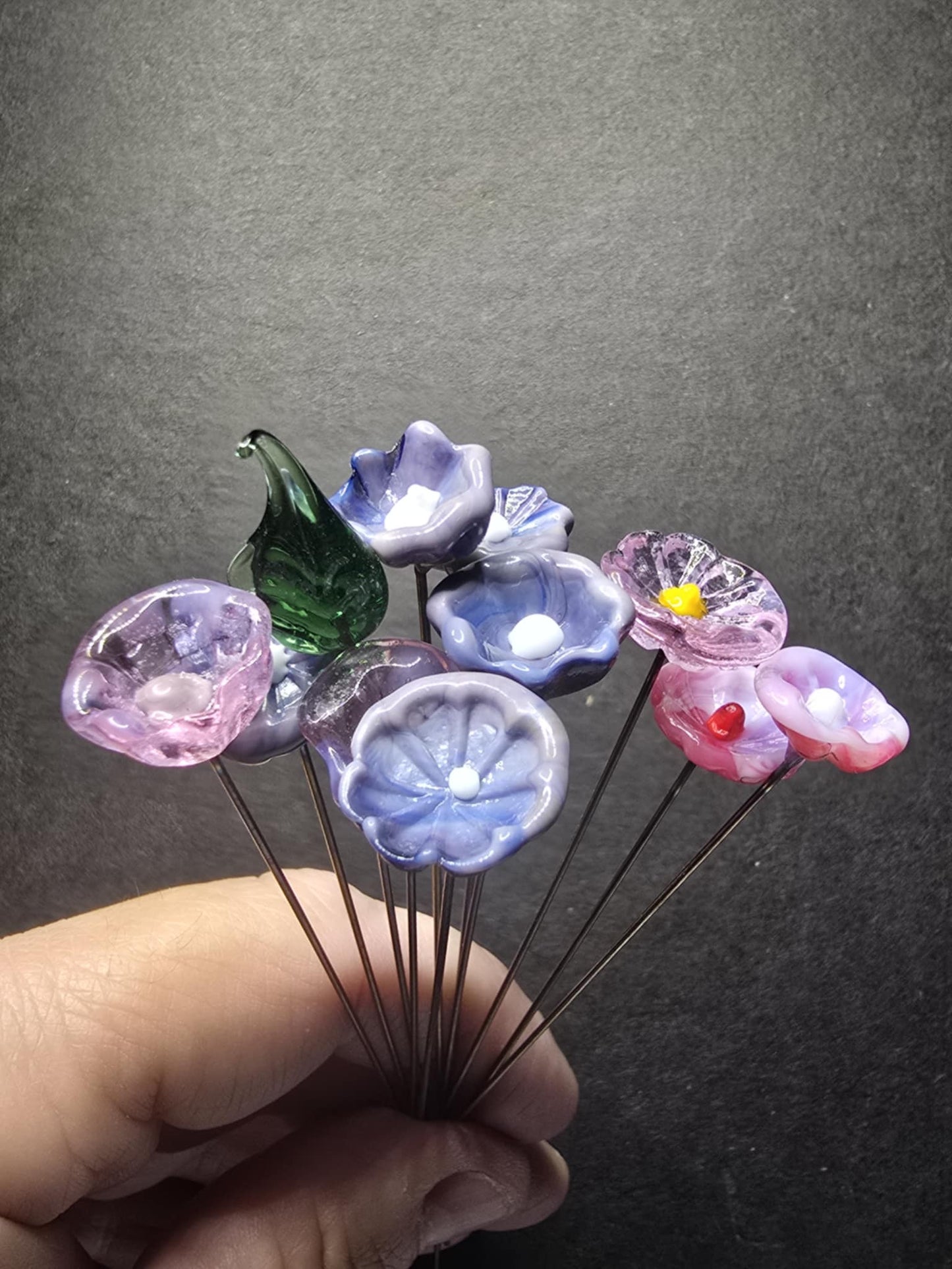 Tiny glass flowers #317